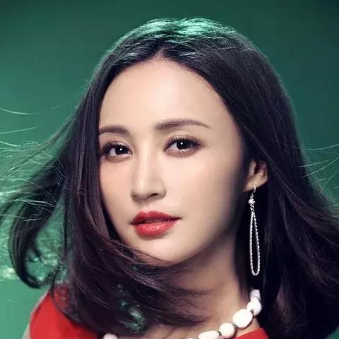 董洁聚焦佳作，展现演技之光的新电影