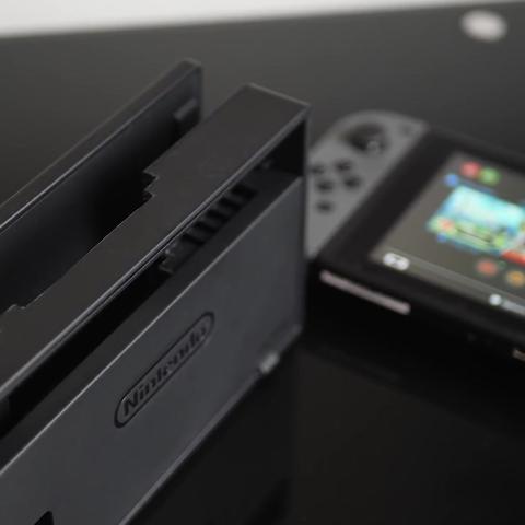 日本最新掌机，科技与便携完美融合